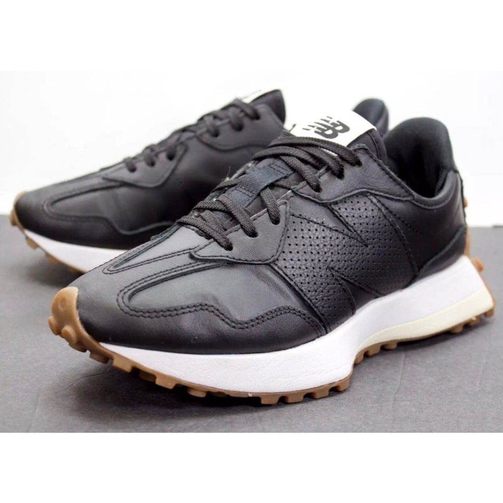New Balance 327 WS327LB Womens Size US 6 Black Gum Leather Lace Up Running Shoes